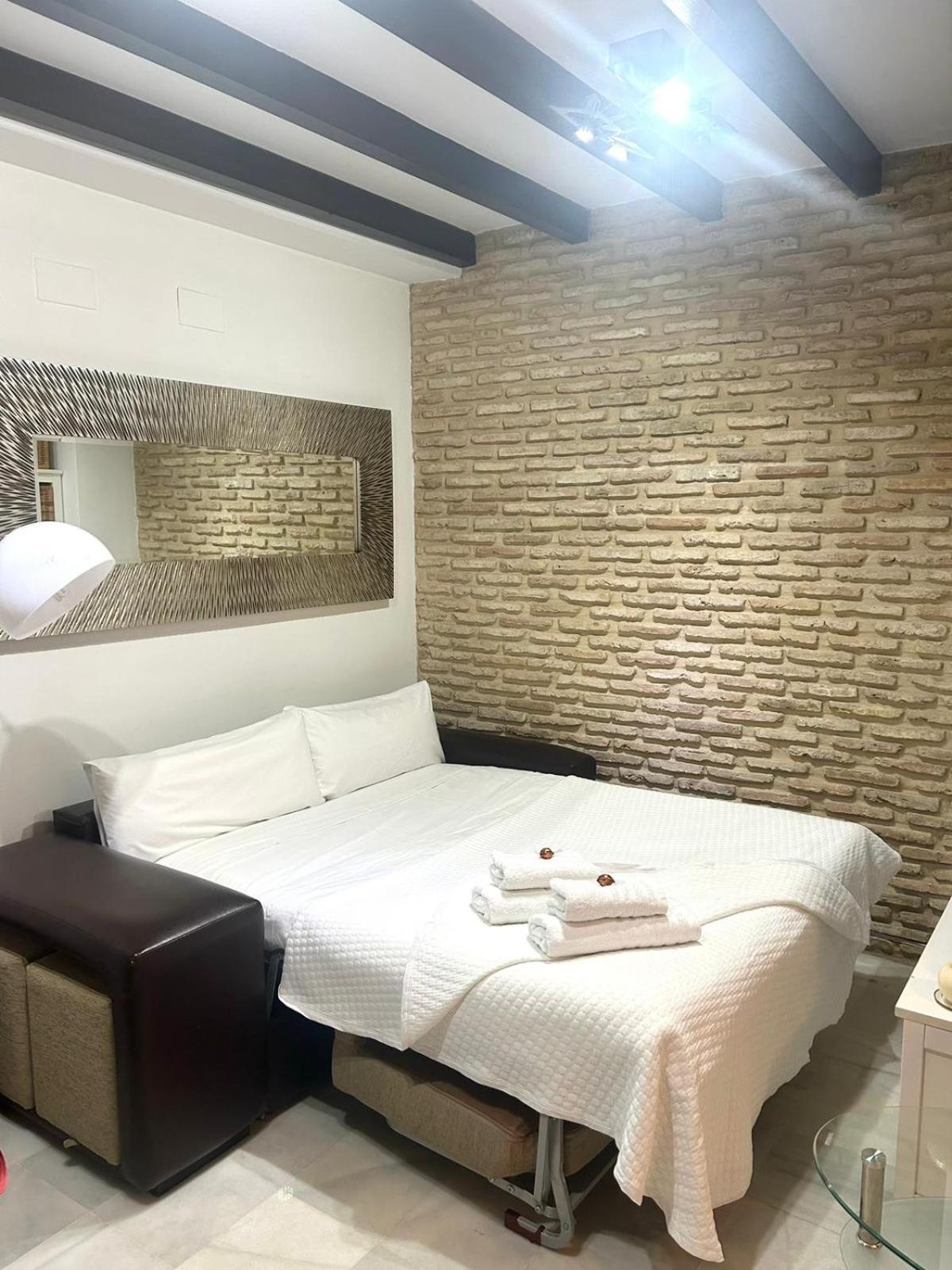 Triana Apartment Sevilla Eksteriør billede